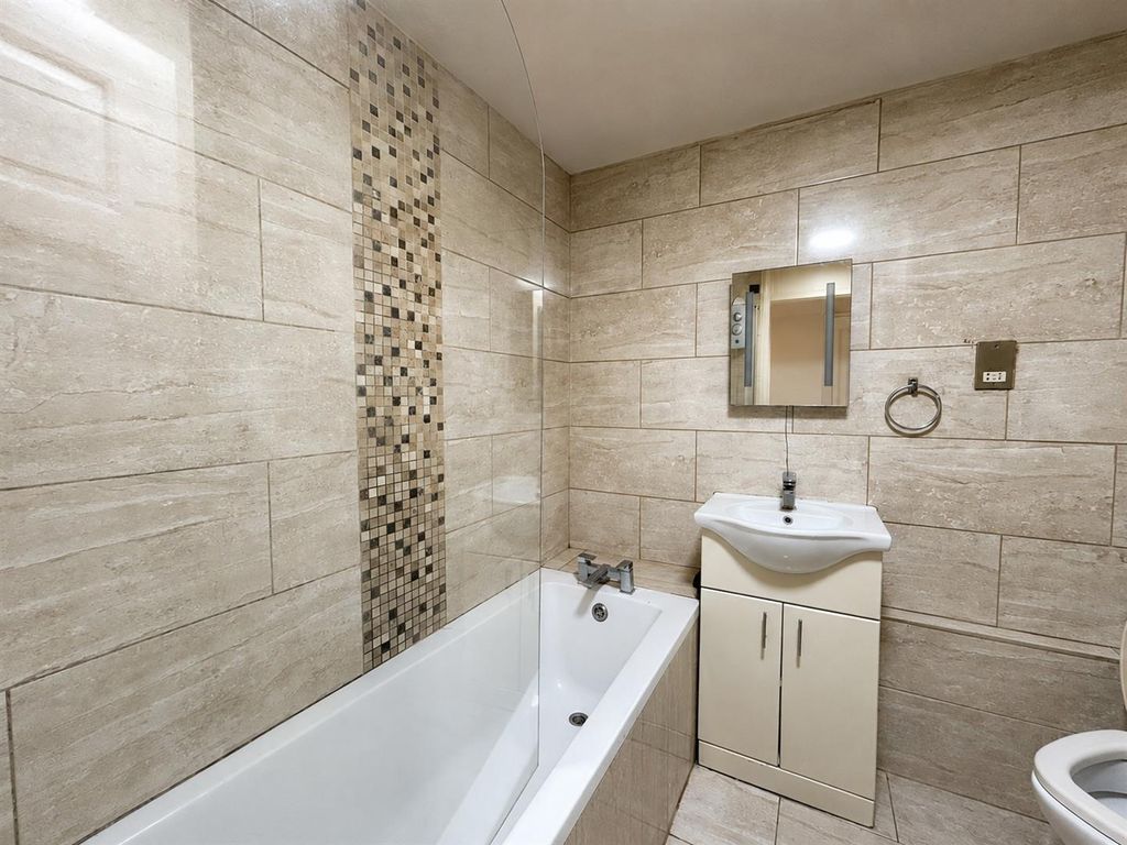 Property photo 3 of 7 B158F7Fe-Ca55-49B0-98d0-4Bb13Bf9287F.Png