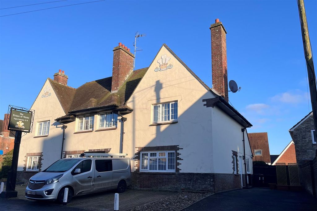 Property photo 1 of 8 New Front.Jpg