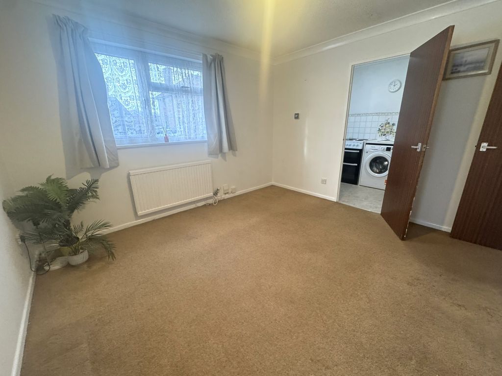 Property photo 3 of 12 13