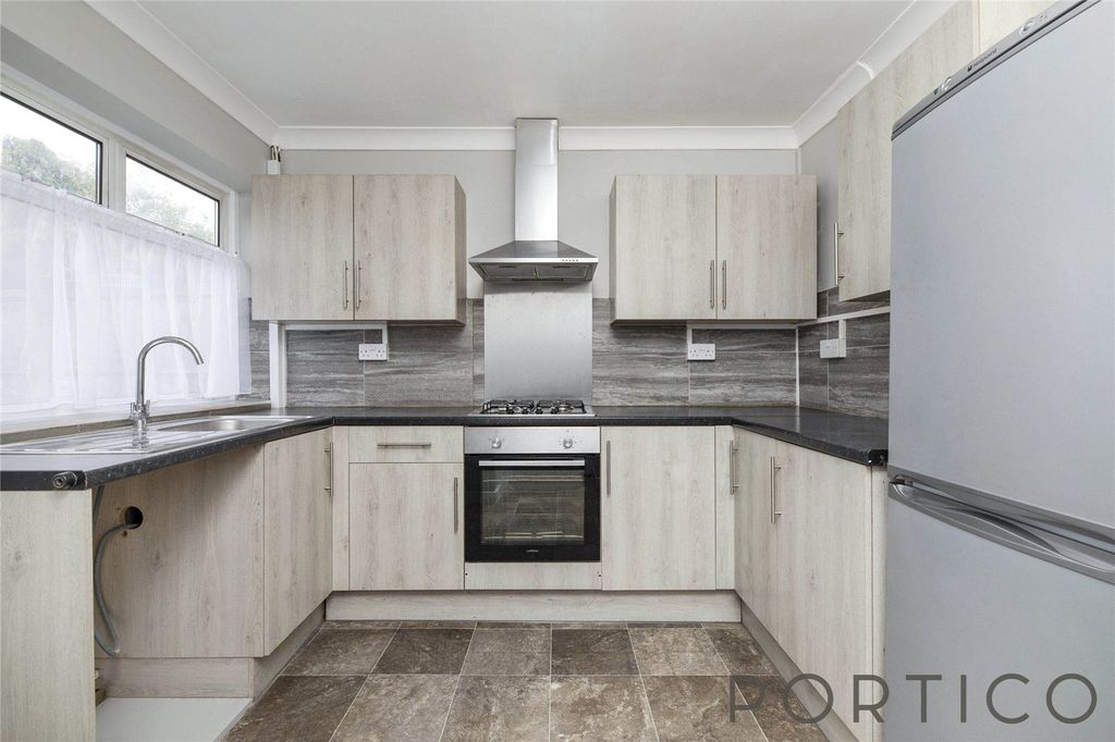Property photo 2 of 10 Picture No. 07