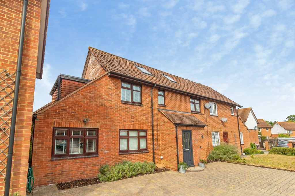 Property photo 2 of 19 1