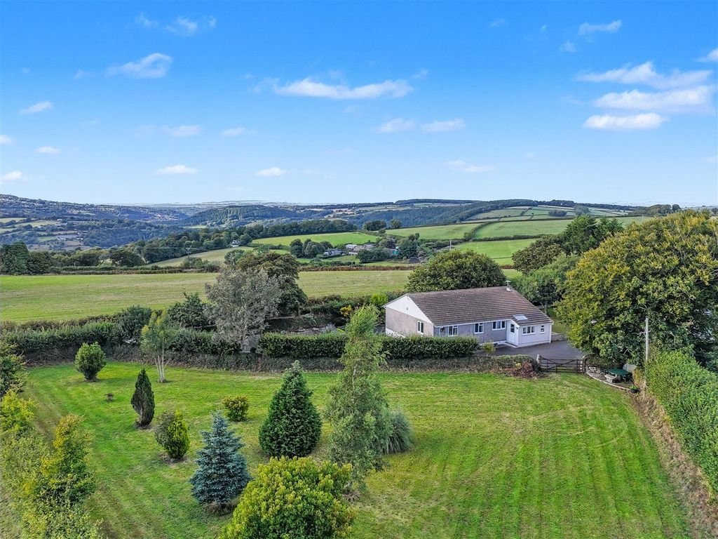 Property photo 1 of 36 Dol-Coed