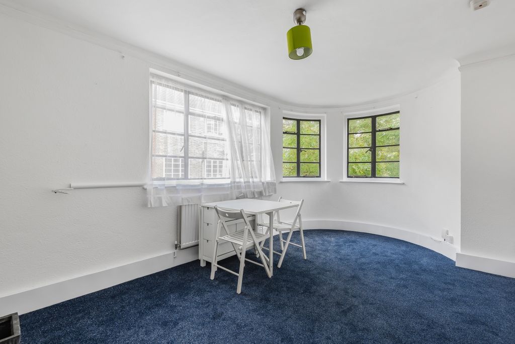 Property photo 3 of 6 893530 (2)