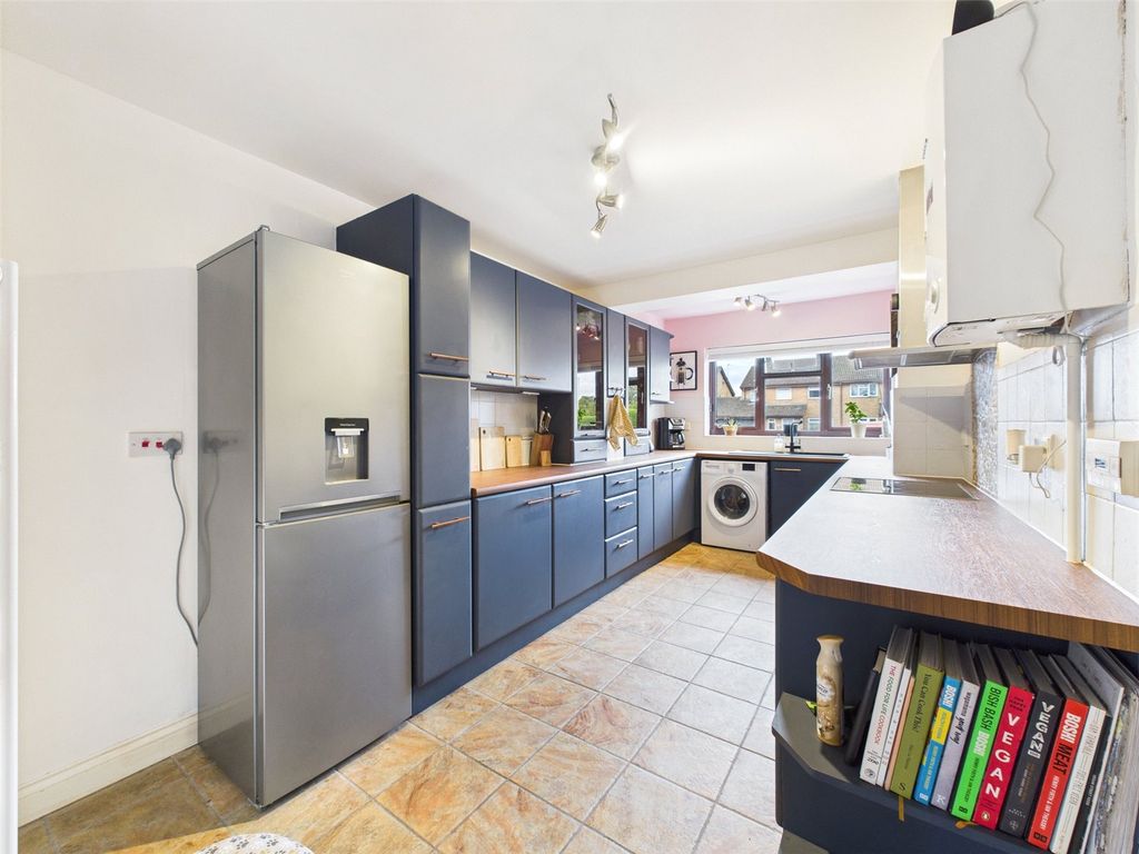 Property photo 2 of 16 Picture No. 04