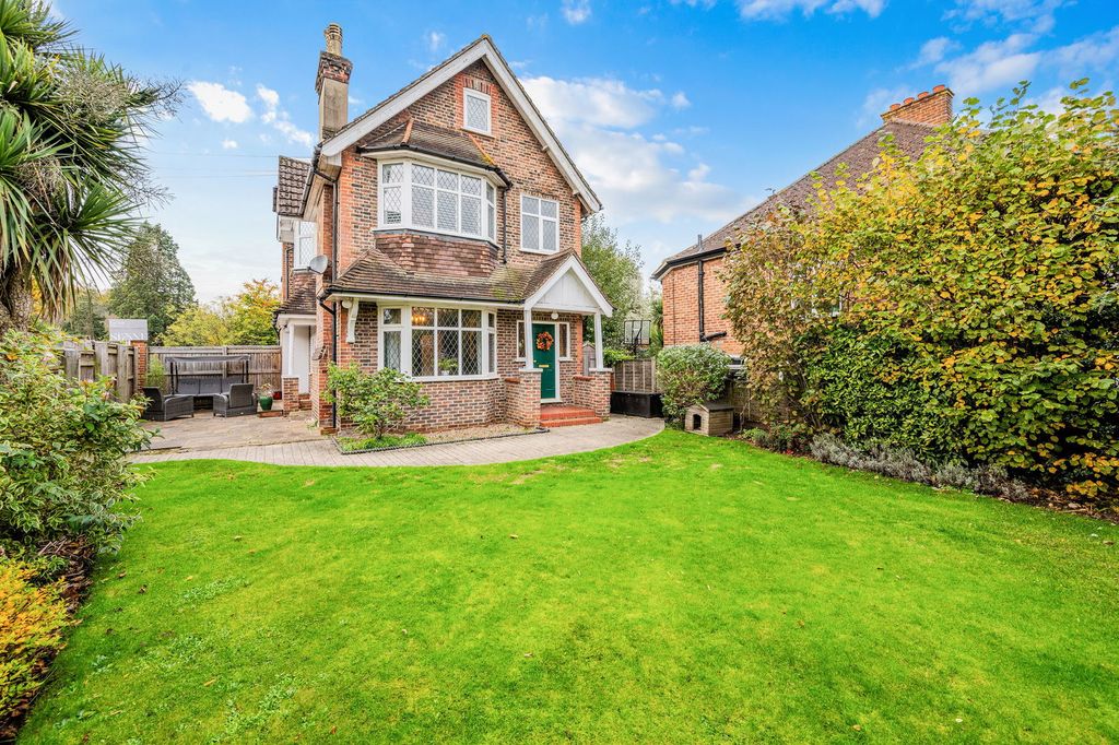 Property photo 1 of 23