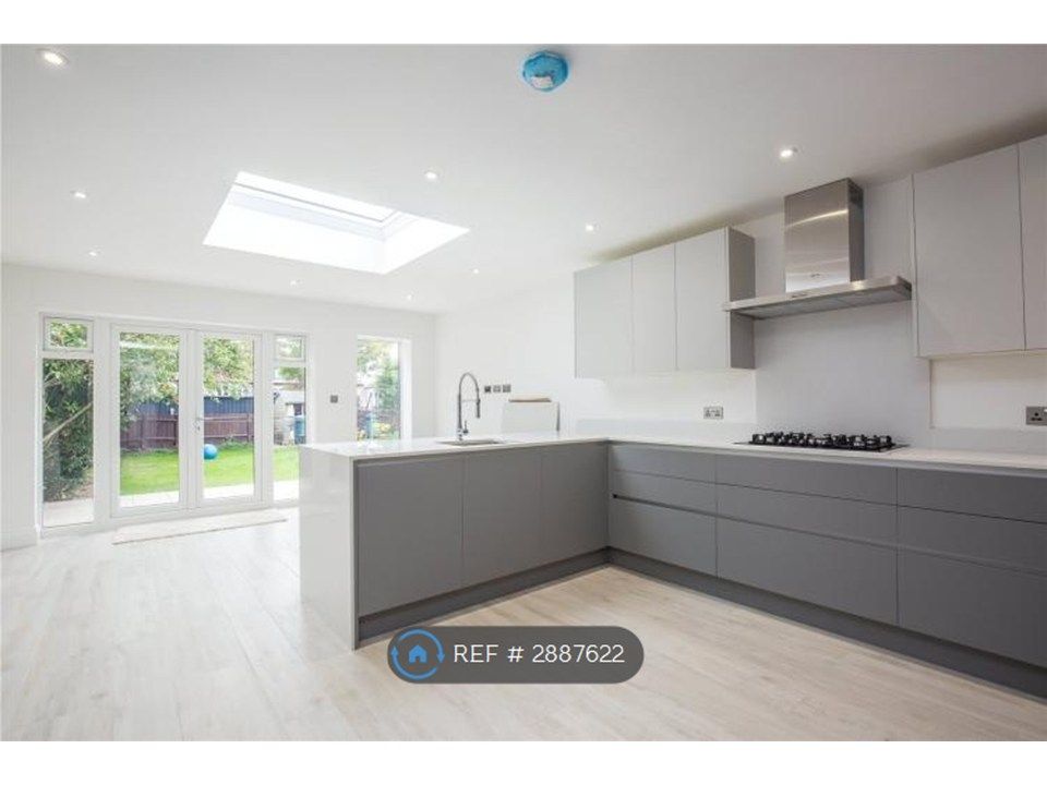 Property photo 1 of 11 Kitchen/Diner