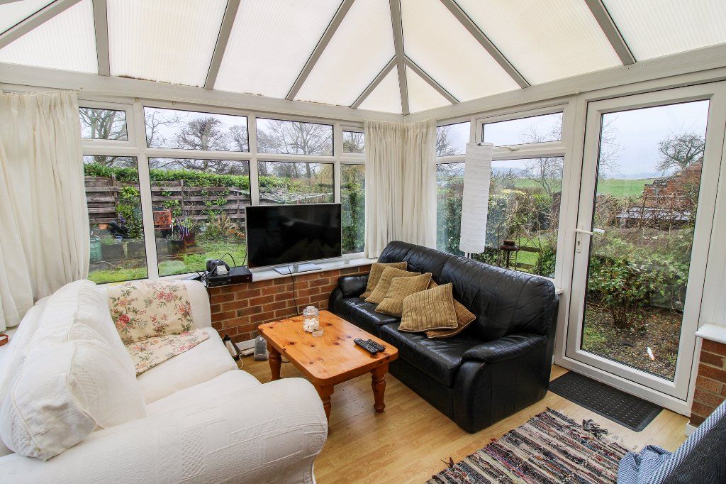 Property photo 3 of 14 Conservatory