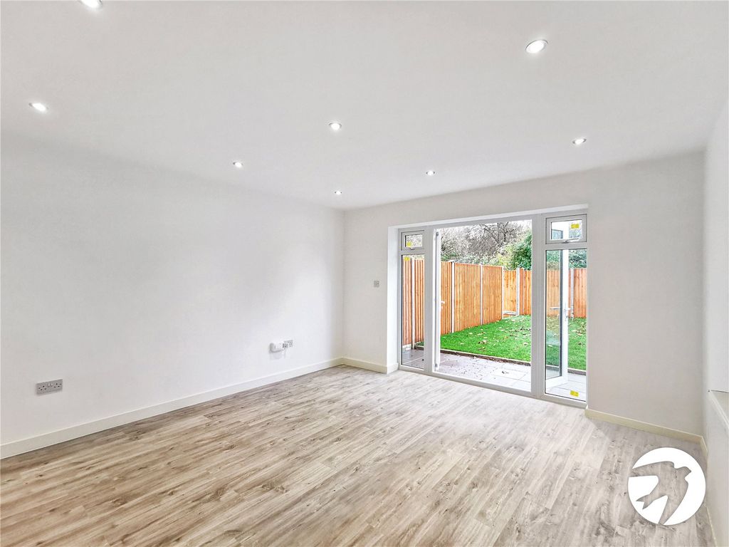 Property photo 2 of 13 Picture No. 03