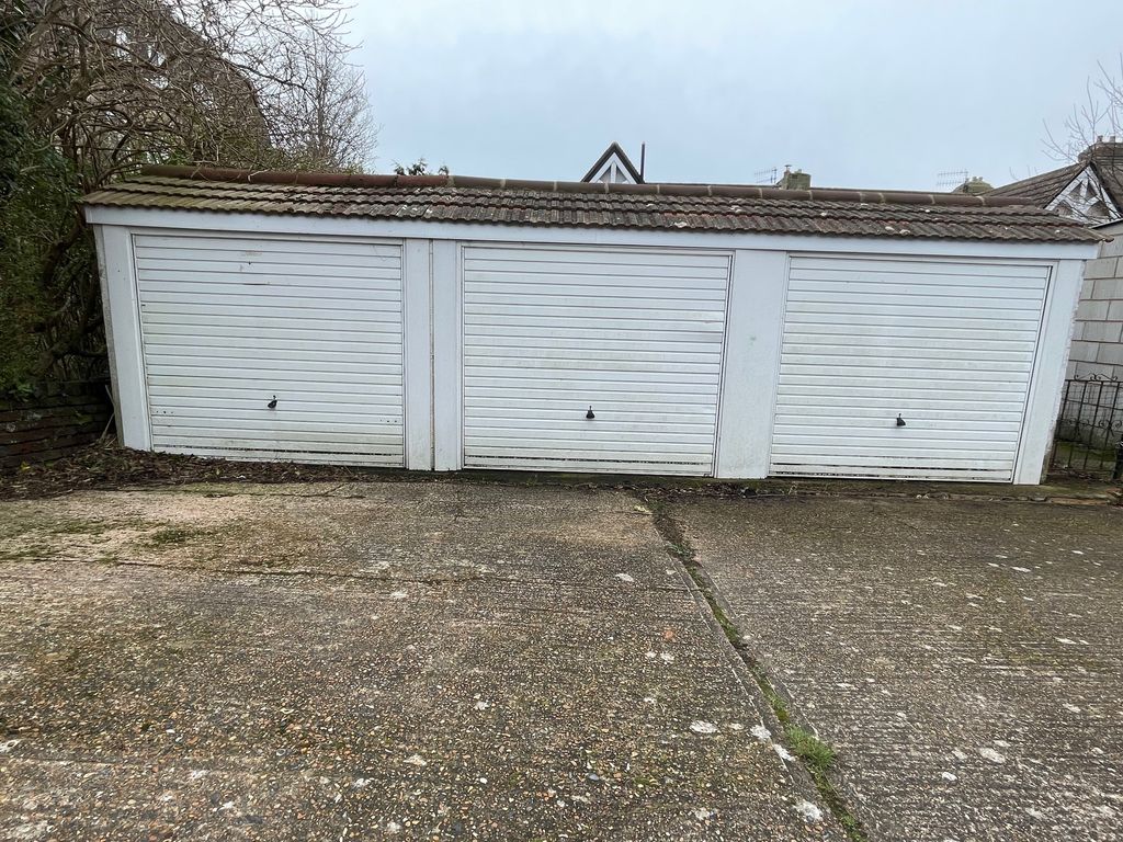 Property photo 1 of 1