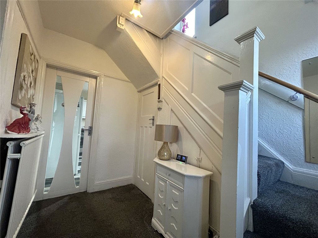 Property photo 1 of 16 Hallway