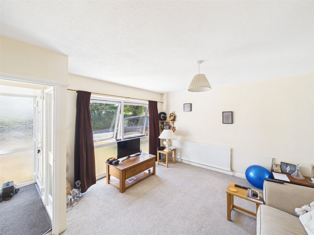 Property photo 2 of 15 Picture No. 26