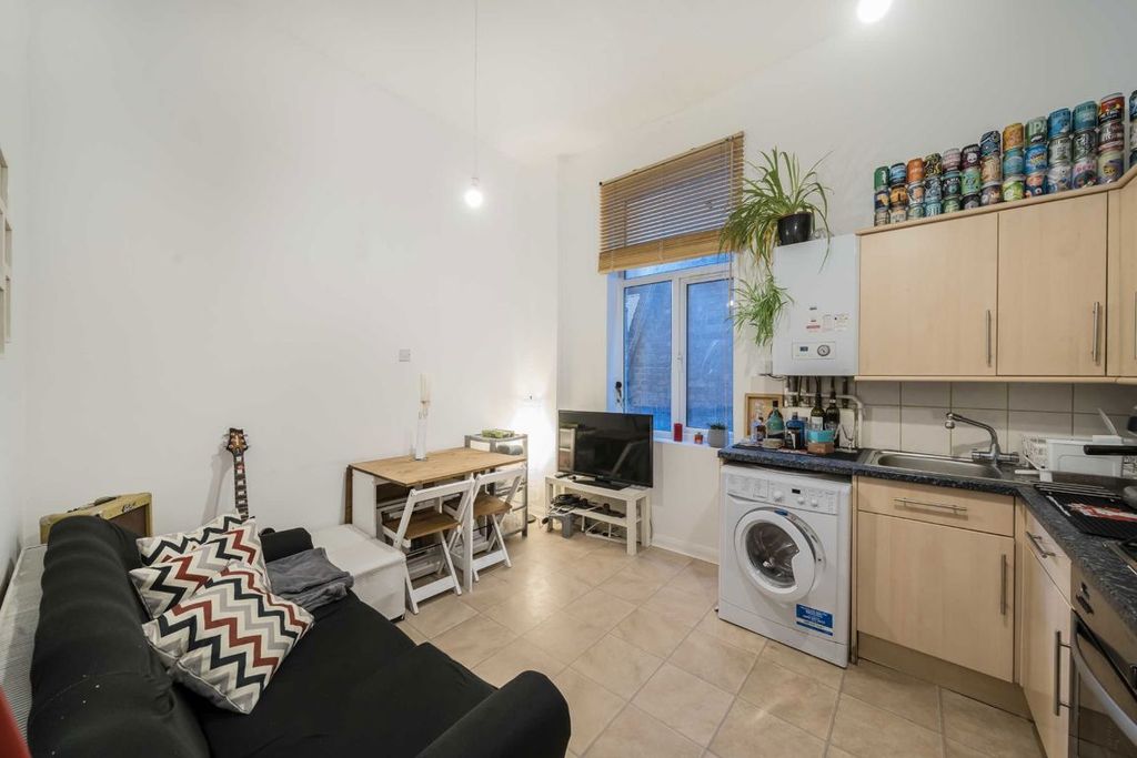 Property photo 2 of 4