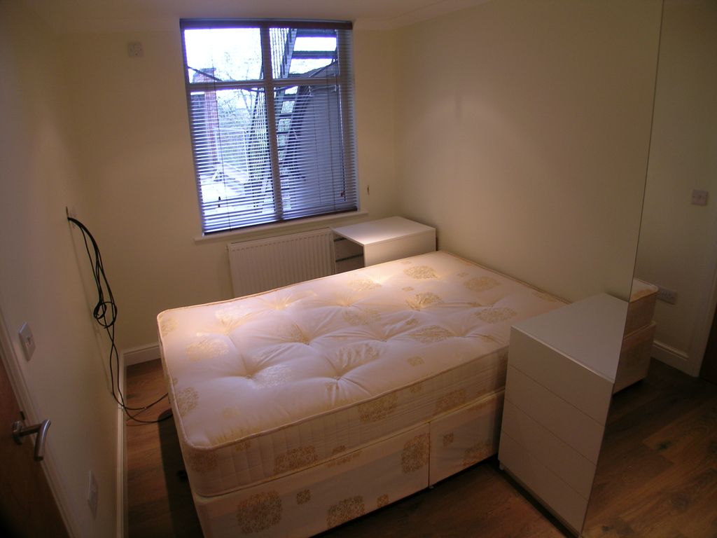 Property photo 1 of 5 Bedroom 1