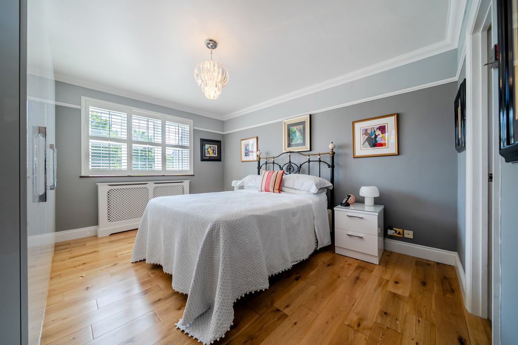 Property photo 3 of 22 1483248-11-6A3Bff...