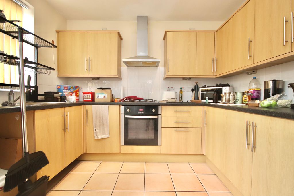 Property photo 3 of 9