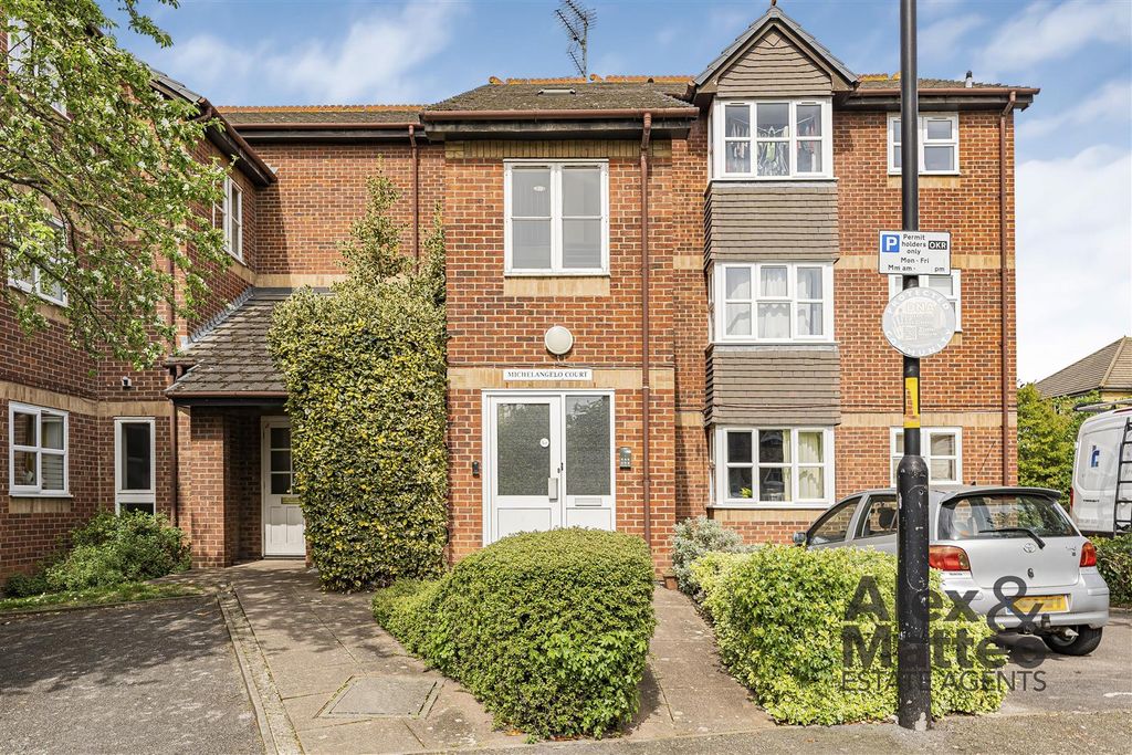 Property photo 1 of 19 Michelangelo Court