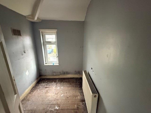 Property photo 3 of 8 3 N.Jpg