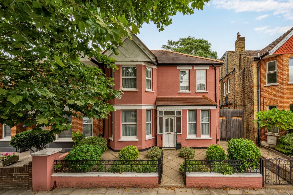 Property photo 1 of 14