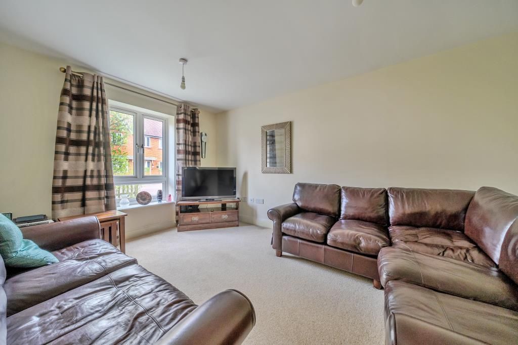 Property photo 2 of 18 Living Room