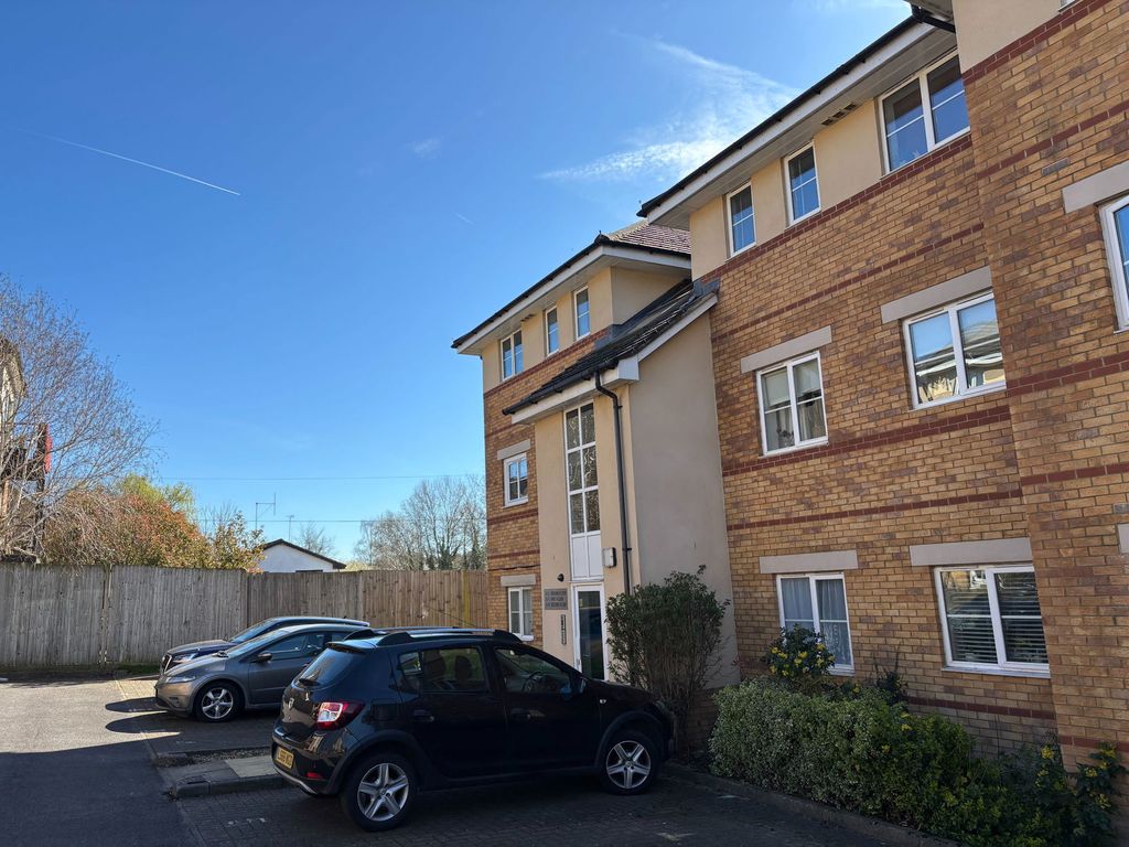 Property photo 2 of 15