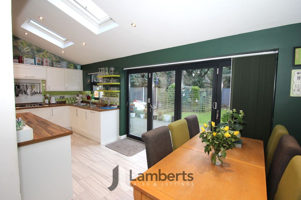 Property photo 2 of 23 Kitchen