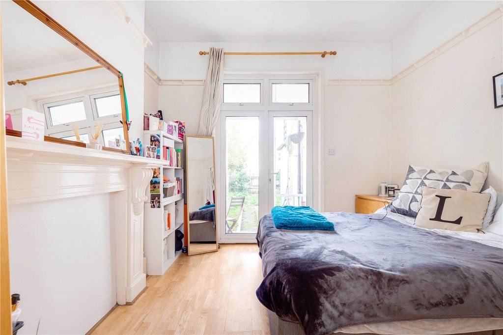 Property photo 3 of 13 Picture No. 19