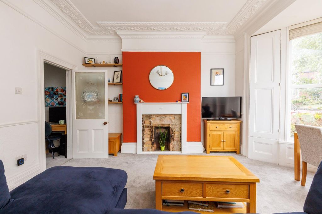 Property photo 1 of 14 Gff 160 Wells Road-13.Jpg