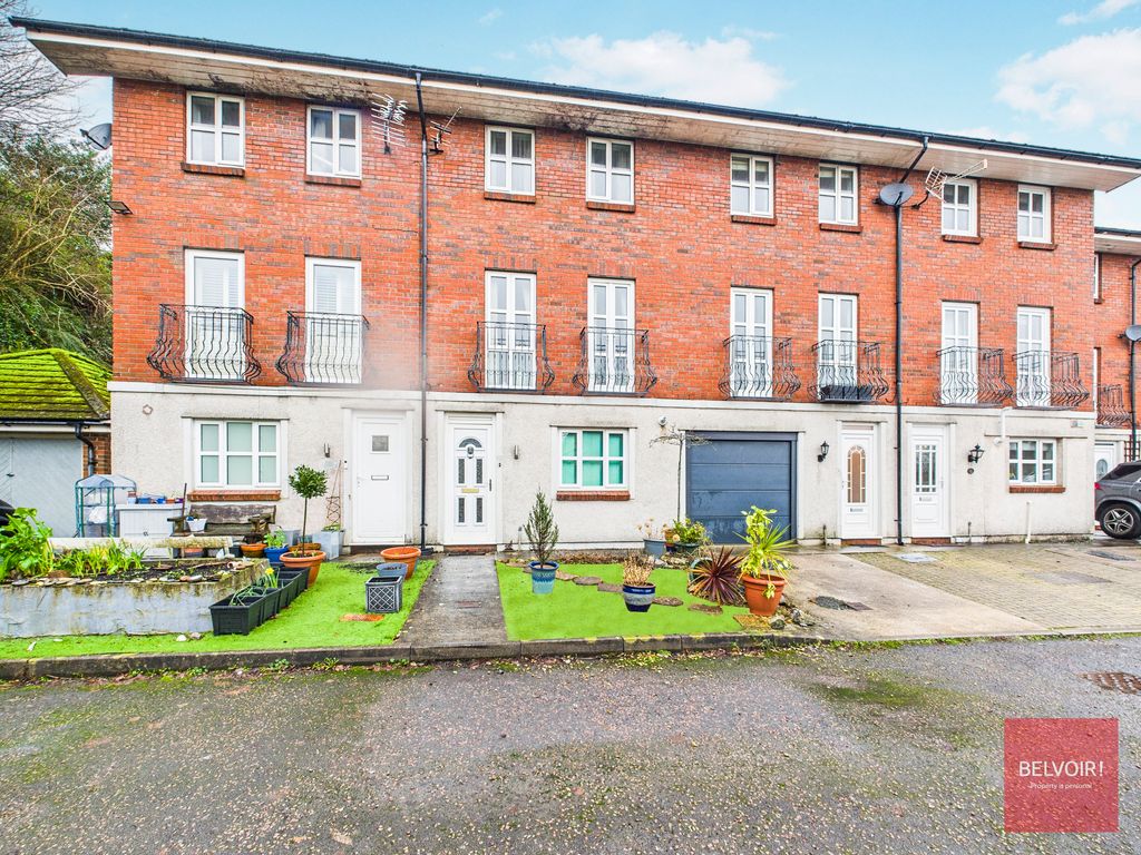 Property photo 1 of 28