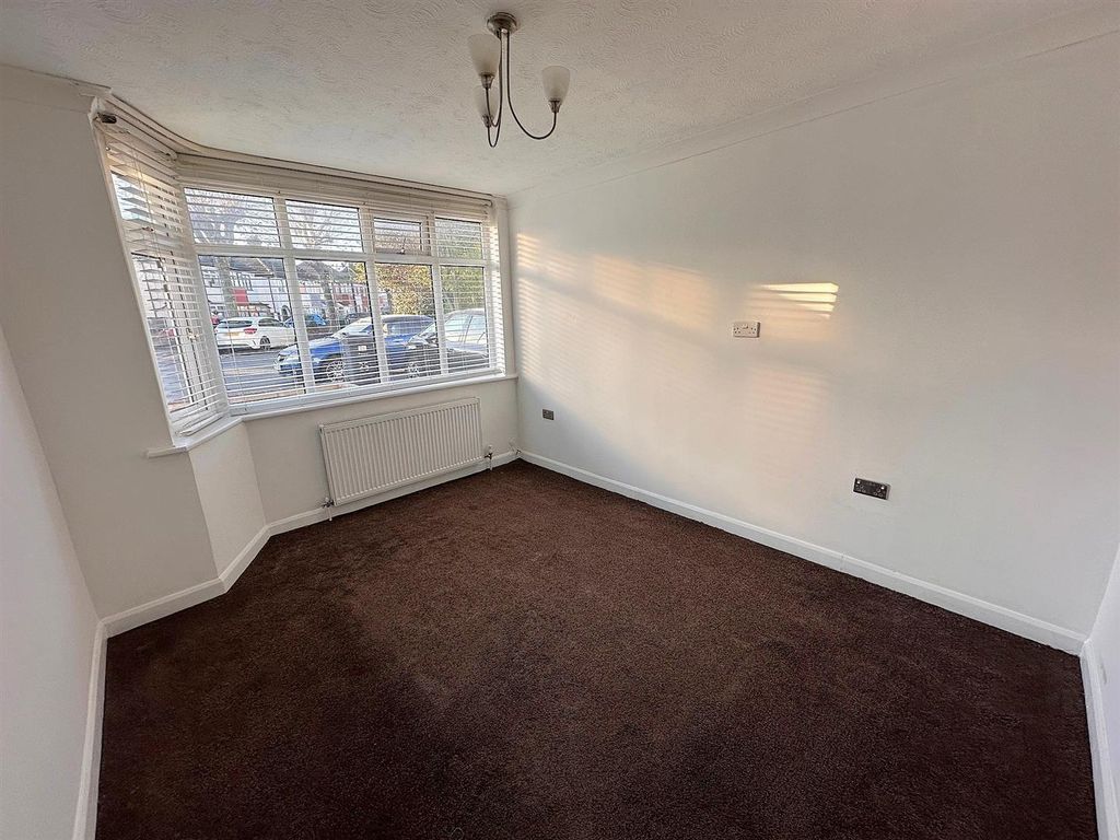 Property photo 2 of 18 33.Jpg