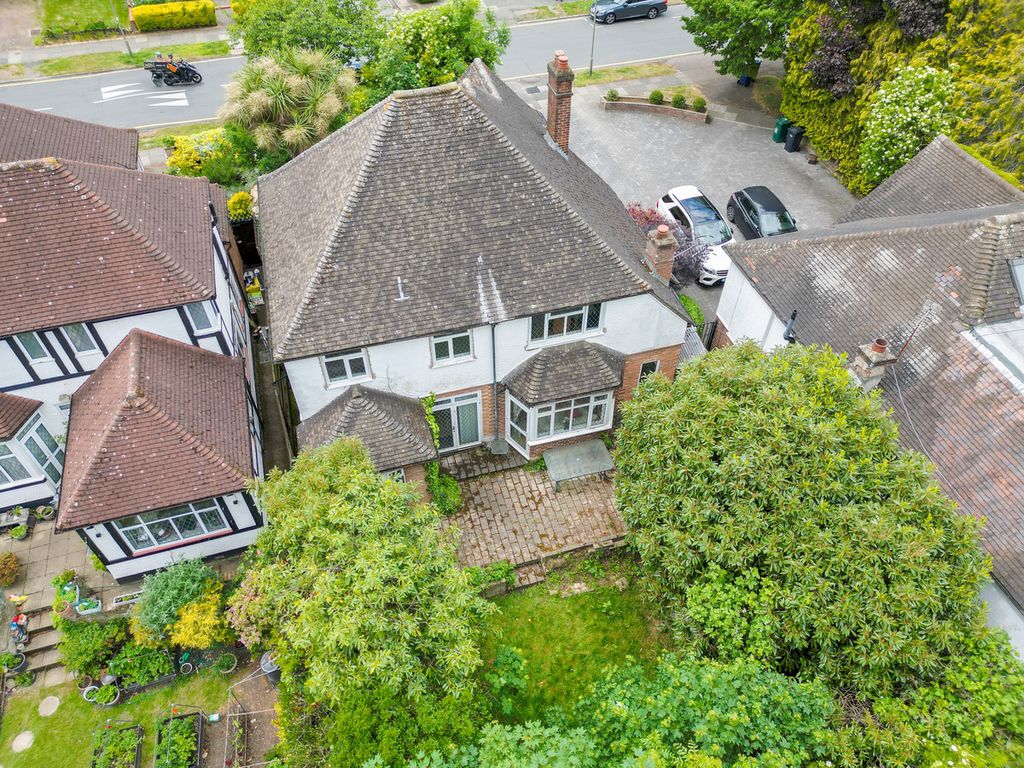 Property photo 3 of 25