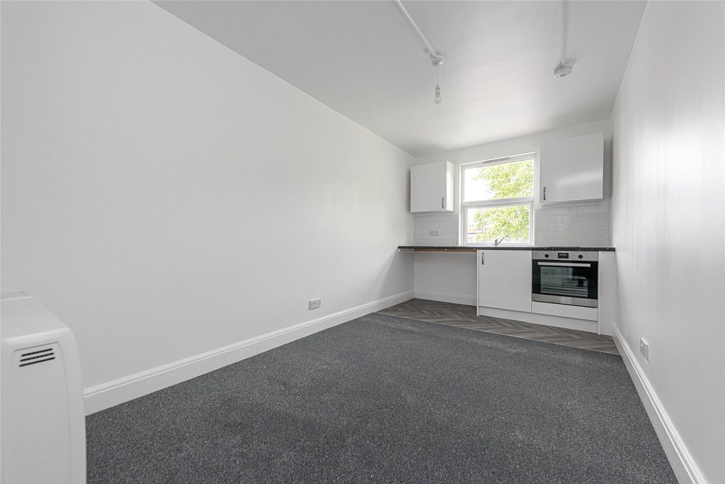 Property photo 1 of 6 Picture No. 02