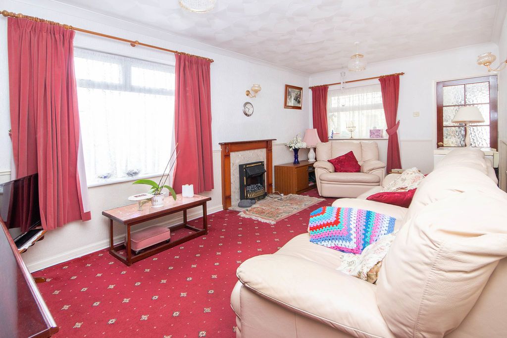 Property photo 2 of 12 Lounge-Diner