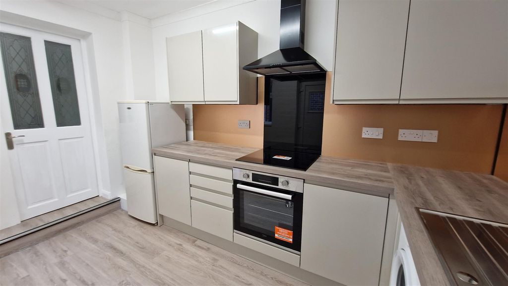 Property photo 2 of 10 20260331_150312.Png