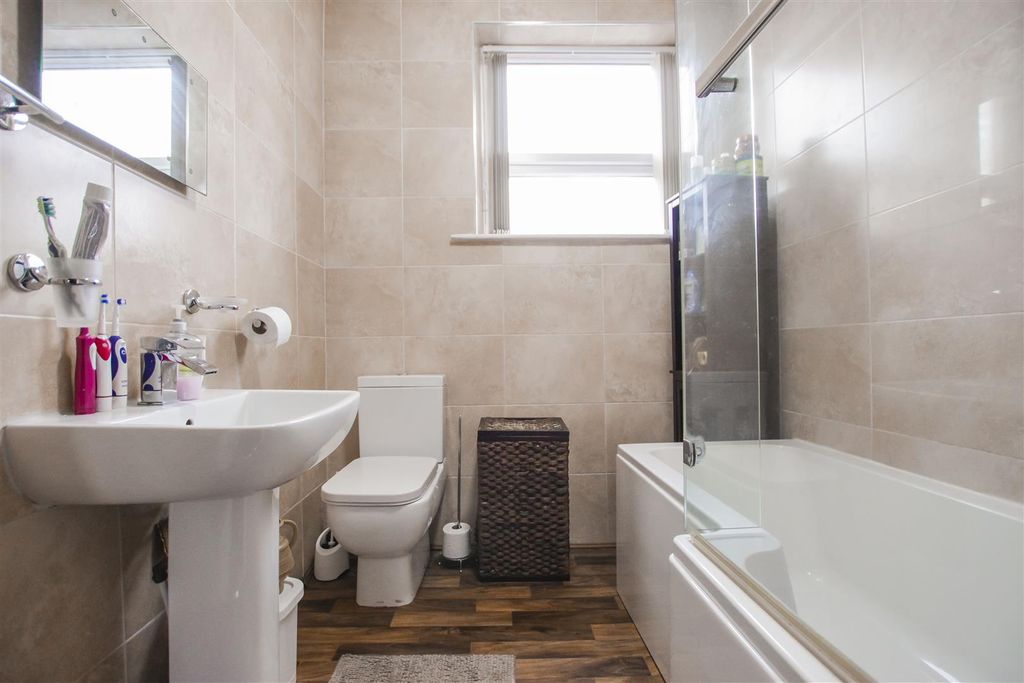 Property photo 3 of 11 4.Jpg