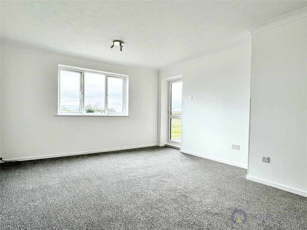 Property photo 3 of 16 Living Room