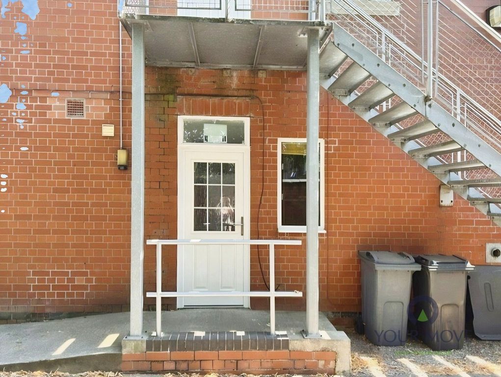 Property photo 1 of 6 External