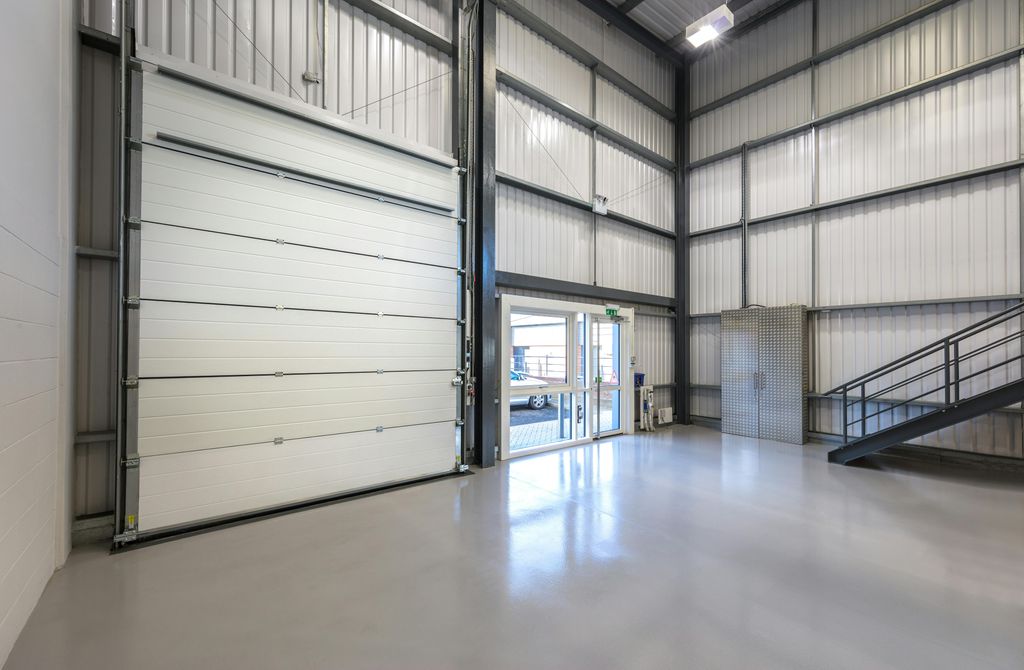 Property photo 2 of 6 2019 936 Yeovil Road Ste6268.Png