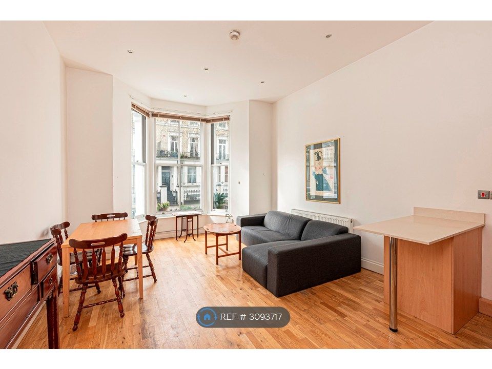Property photo 1 of 8 Kitchen / Diner / Lounge