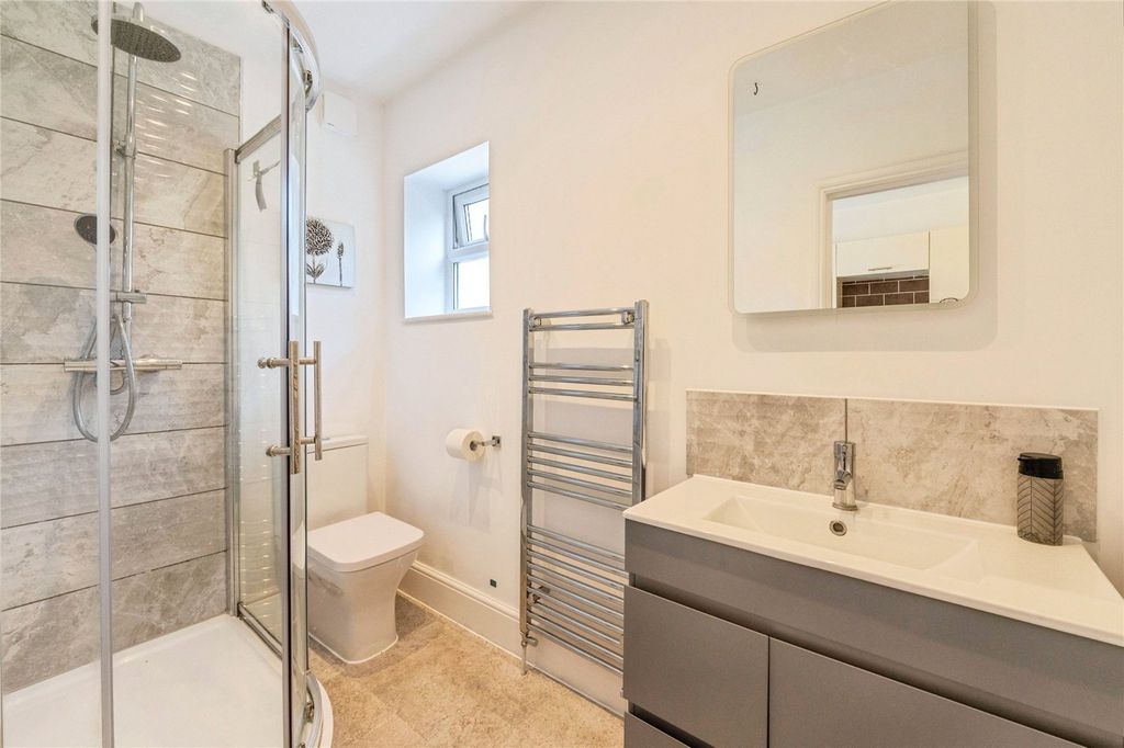 Property photo 3 of 11 Shower Room