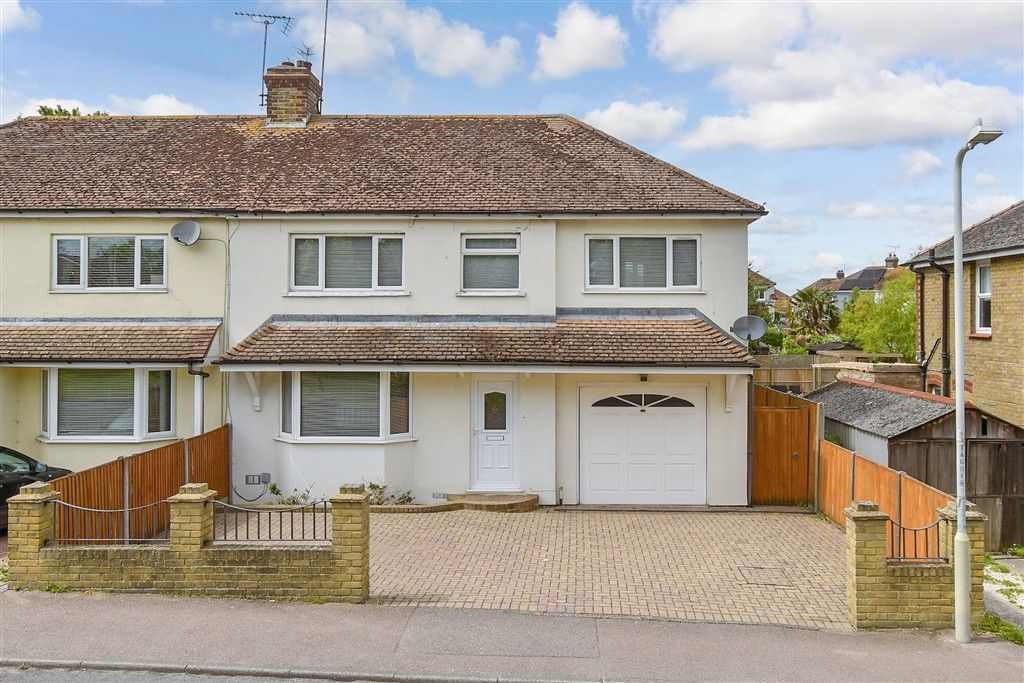 Property photo 1 of 15 External (Web) 1