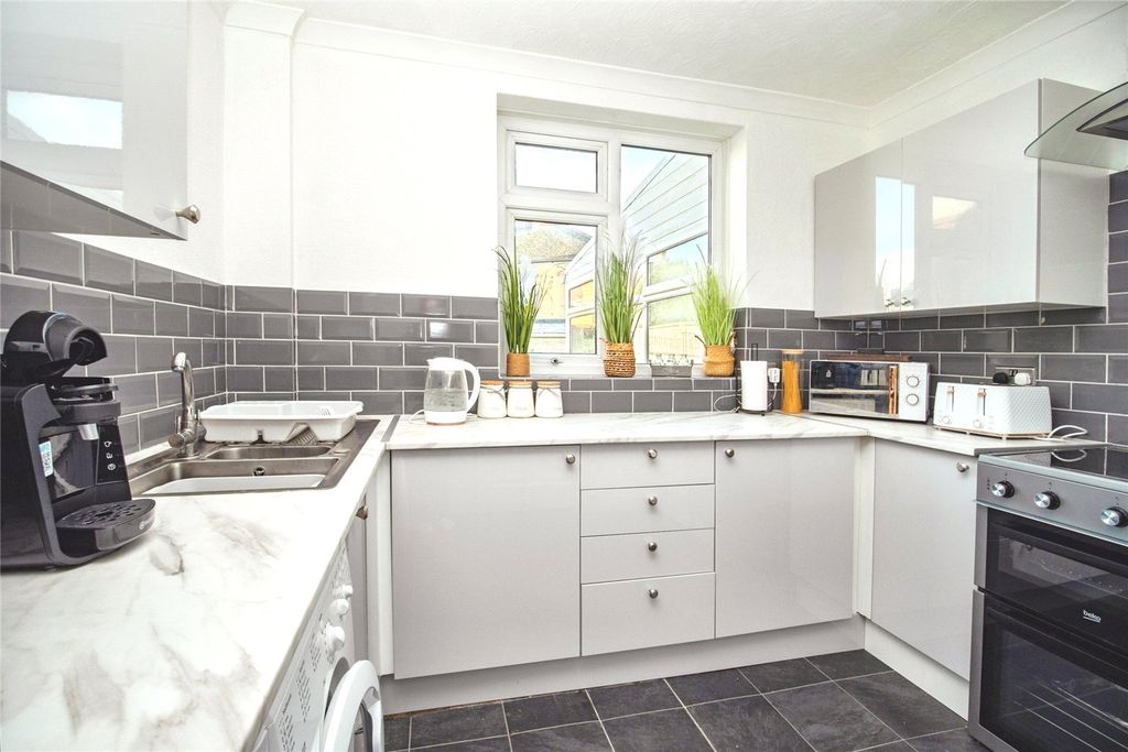 Property photo 2 of 20 Picture No. 59