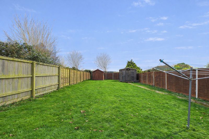 Property photo 2 of 19 Garden