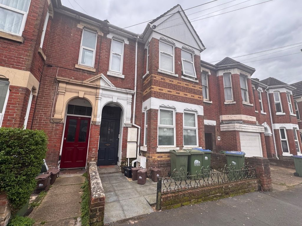 Property photo 1 of 10 Picture No. 12