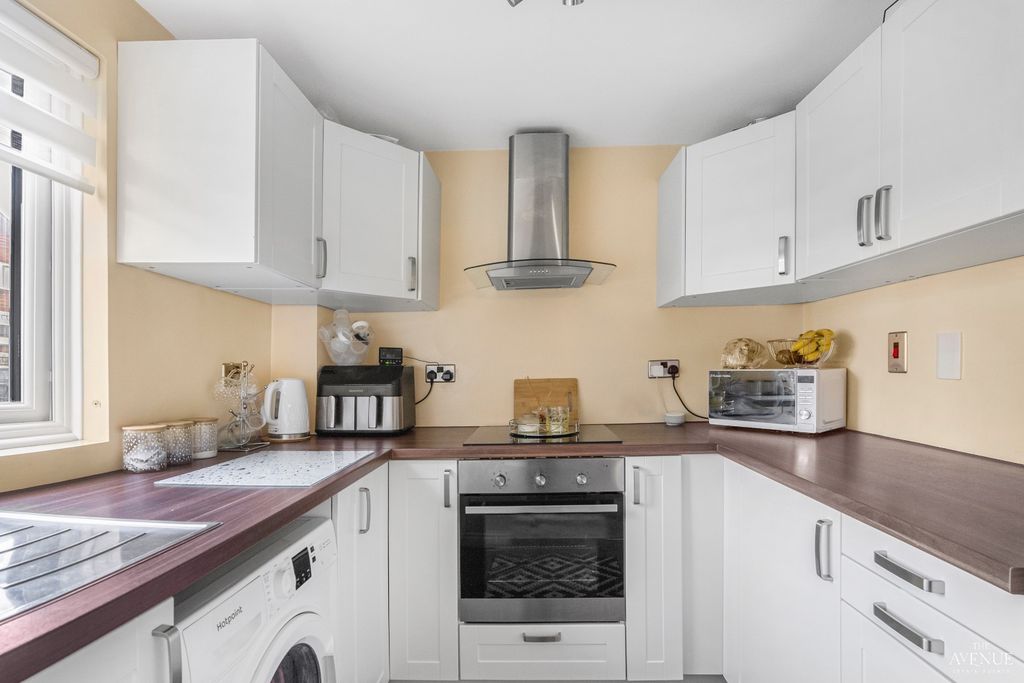 Property photo 3 of 7 3866076