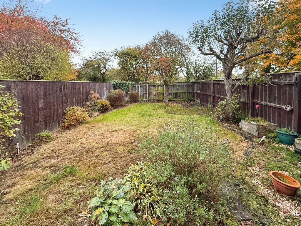 Property photo 2 of 9 Photo 8
