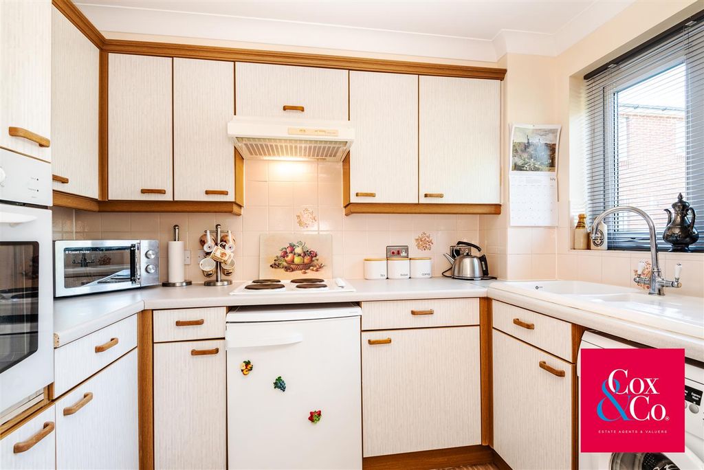 Property photo 3 of 16 81O_5894.Jpg