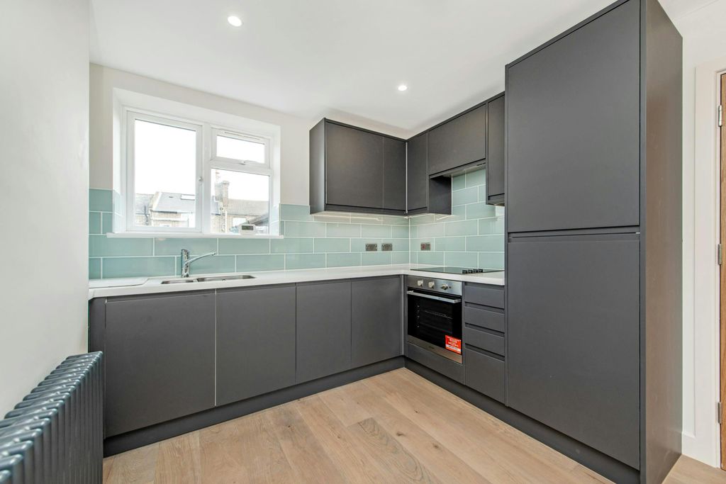 Property photo 1 of 9 Kitchen