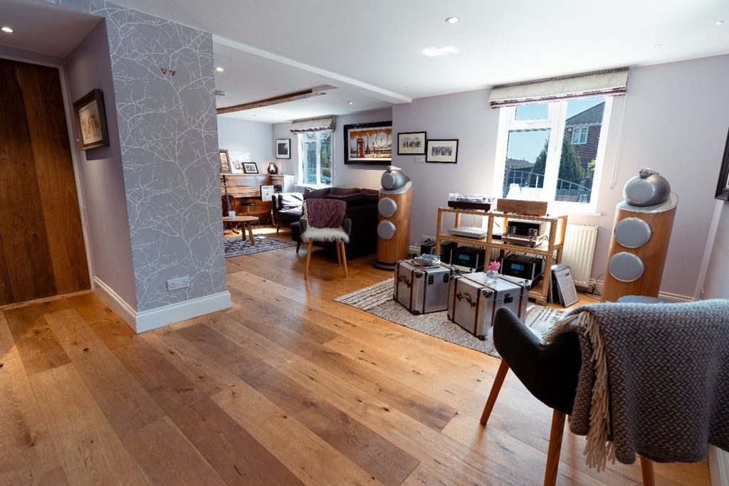 Property photo 3 of 23 5242774