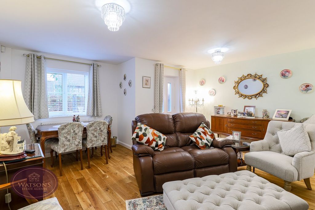 Property photo 2 of 26