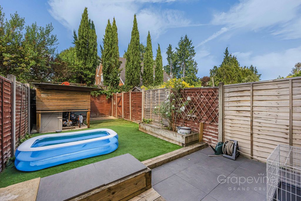 Property photo 2 of 15